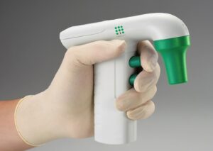 chiyoda_pipette_controller_hand